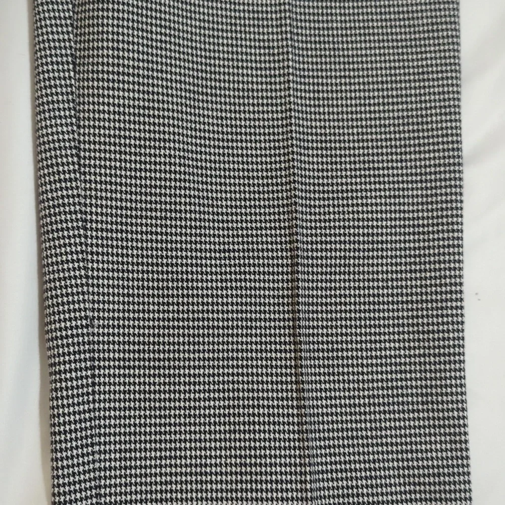 LOFT Marisa Houndstooth Crop Pants, Color Black/White Size 6 - Picture 9 of 14